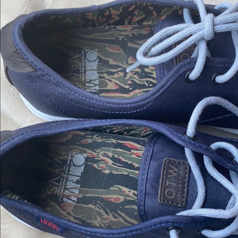 *sold*Navy Vans - Picture 5 of 10